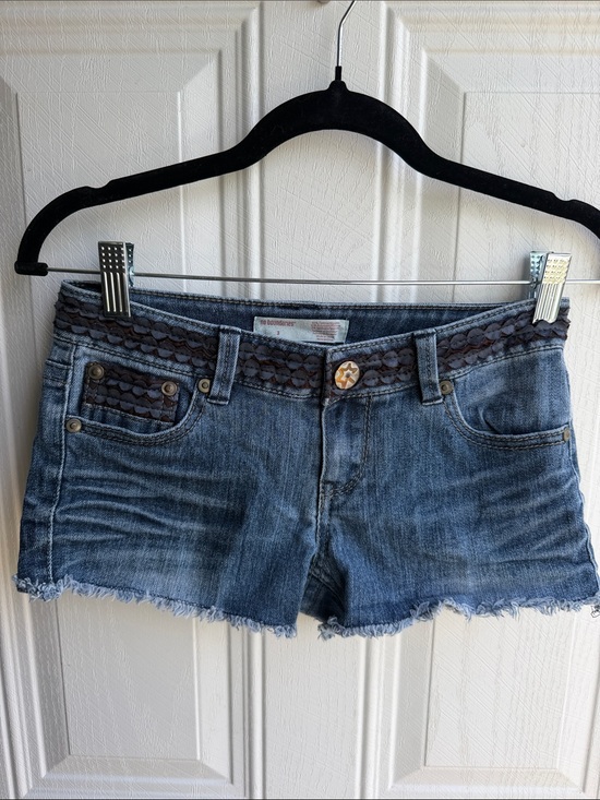 No Boundaries Pants - No Boundaries Y2K boho festival Denim Jean Shorts with Braided Trim Size 3 Micro